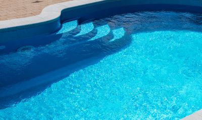 Pool Liner Repair Services Are Available To Both Homes and Businesses